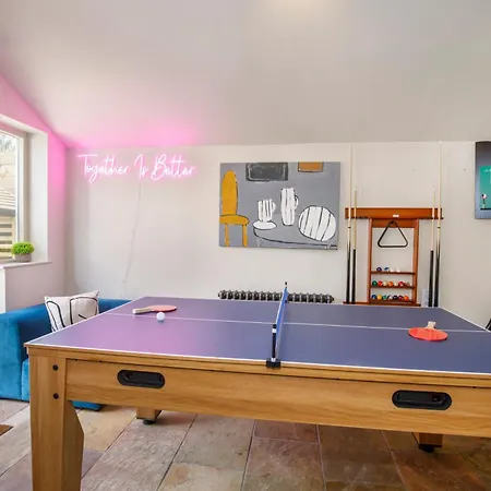 Сasa de vacaciones Minster House - Group Hot Tub *