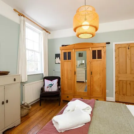 Minster House - Group Hot Tub * York