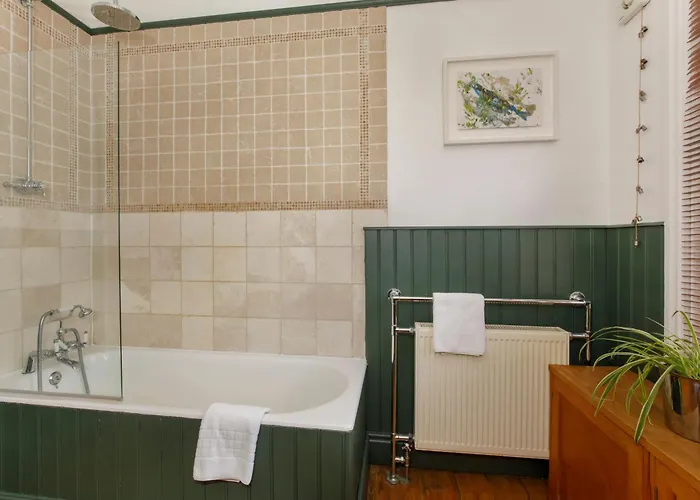 Minster House - Group Hot Tub * York