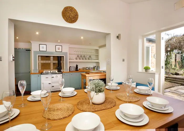 Minster House - Group Hot Tub *