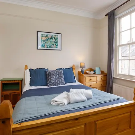 Minster House - Group Hot Tub